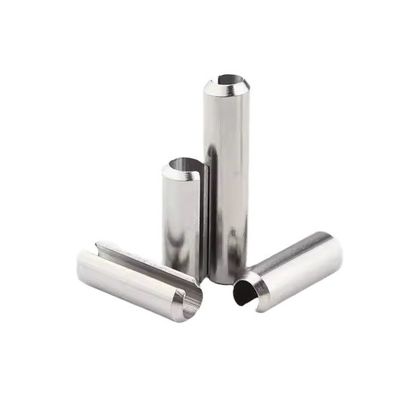 Lungo ciclo di vita Pini di molla di rivestimento TiCN in disegno a fessura retta a fessura camferata per l'acciaio inossidabile standard DIN1444 e A2/A4