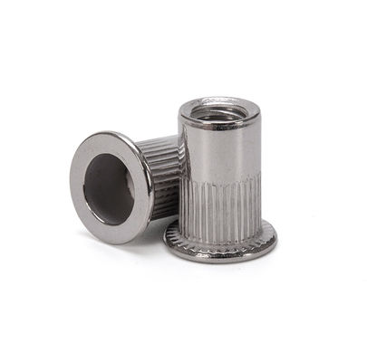 DIN Standard Zinc Plated Carbon Steel Flat Head Rivetnut Blind Rivet Nuts Threaded Insert Blend Nut per soluzioni di fissaggio versatili