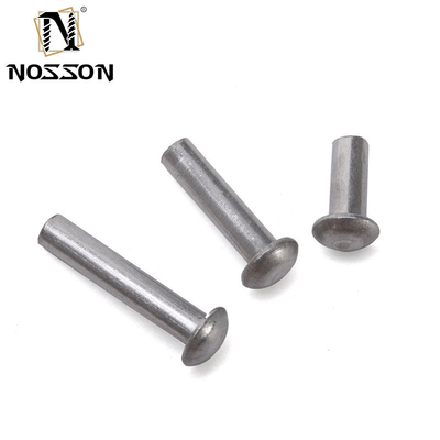 ISO Standard Metric Aluminum Brass Solid Core Rivet Fastenal Flat Head Round Head Solid Mild Steel Copper Rivets con finitura brillante