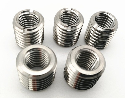 Noccioline di conversione a filo metrico cromato 8mm 10mm 12mm 14mm 16mm 20mm 25mm 30mm 35mm 40mm 50mm Lunghezza per industria