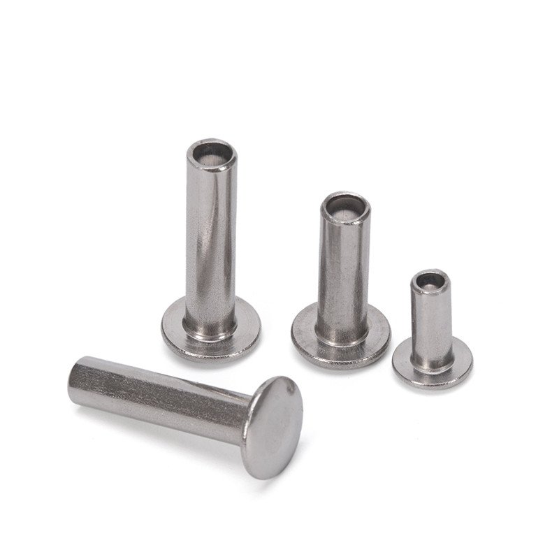 Rivetto cavo in acciaio inossidabile semitubolare a finitura luminosa senza rivestimento con testa piatta personalizzata e standard DIN in M2.5-M6.3