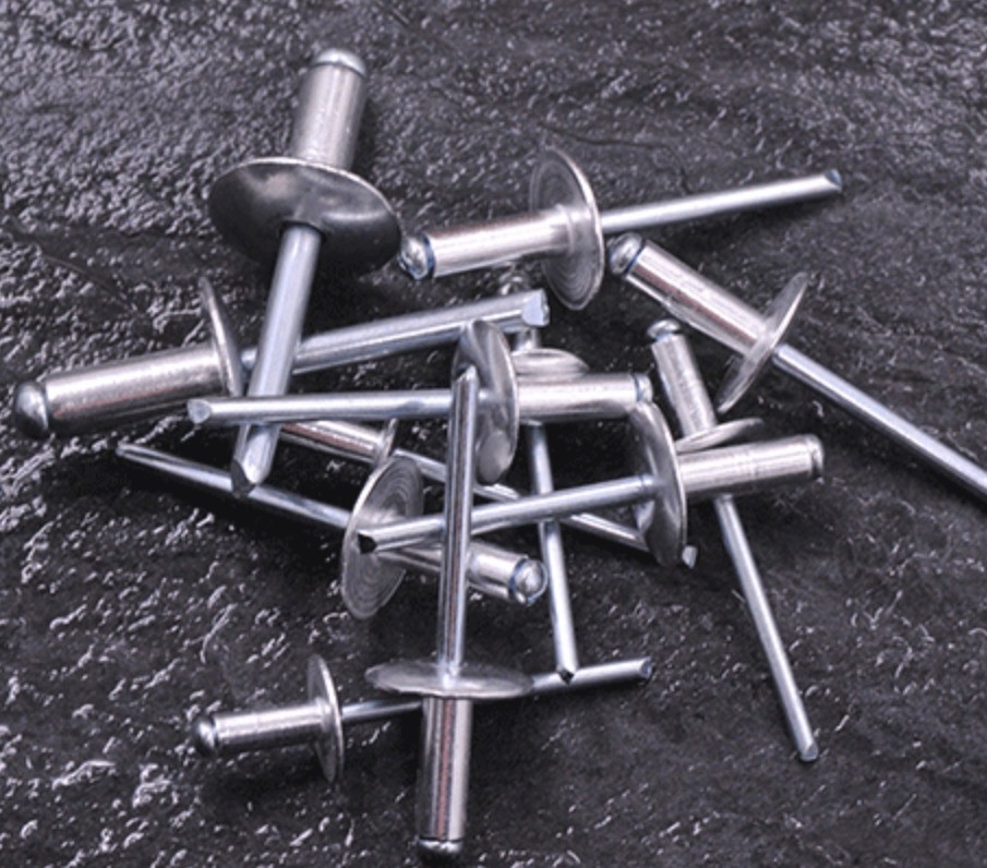 Finitura in zinco ANSI/ASME Standard Strong Fastening Force Steel Blind Pop Rivet for Metal m2.5 m3 m3.5 m4.2 m4.8 m5.5 m6.3